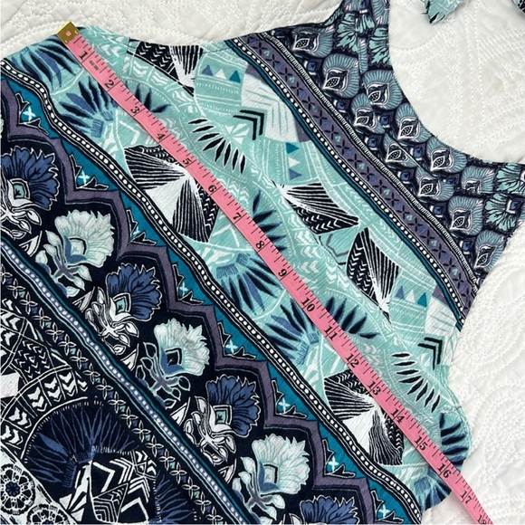 NWT Roxy Halter Top - Picture 3 of 7